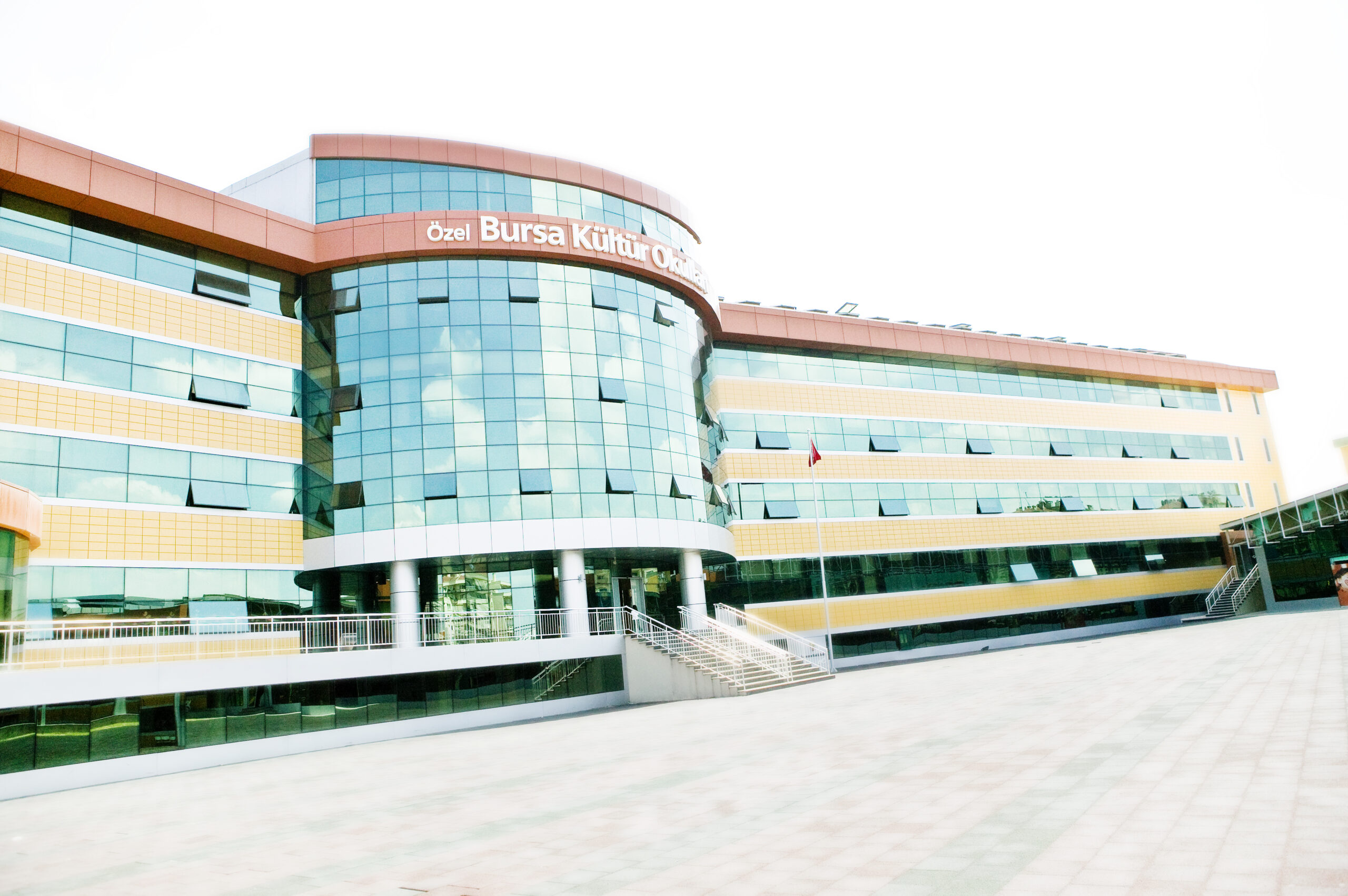 Bu okulda her gün geleceğin ilk günü! Özel Bursa Kültür Okulları 20 yaşında